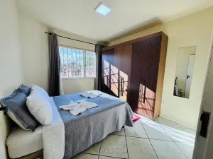 Residencial Cristina's-Apartamentos de 2-3 Quartos Equipados Com WiFi Garagem-Excelente Localização