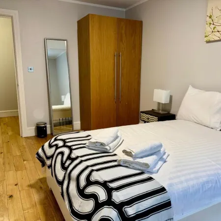Westciti Chatsworth Road Apartments