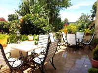 Le Trianon Hotel di 