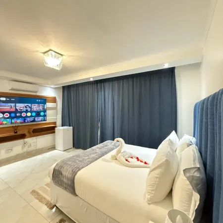 Malrose guesthouse Tours And safaris Windhoek Namibia Airport Shuttle services available