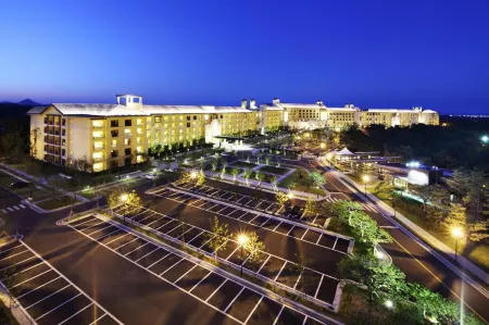 Hanwha Resort Seorak Sorano Отели рядом с достопримечательностью «Biryong Falls»