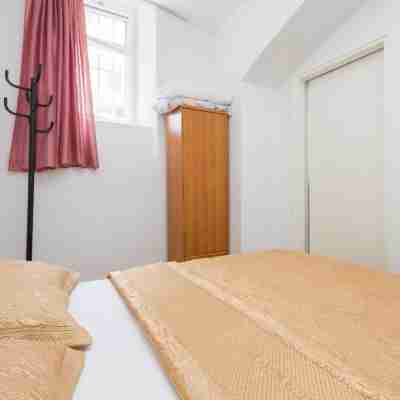Apartment Pauk Split Rooms