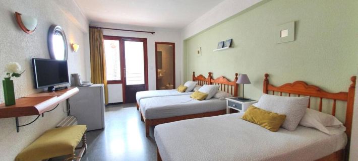 Saturno Hotels in Llevant