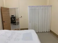 Tk Home 1 Hotel di Suan Dok