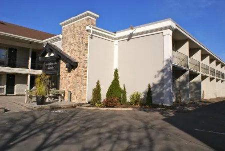 The Hotel on Pownal Отели рядом с достопримечательностью «Confederation Centre of the Arts»