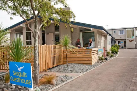 Seagulls Guesthouse Отели рядом с достопримечательностью «Maunganui Beach»