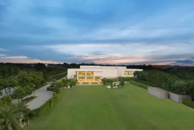 Four Points by Sheraton New Delhi, Airport Highway Hotel a 