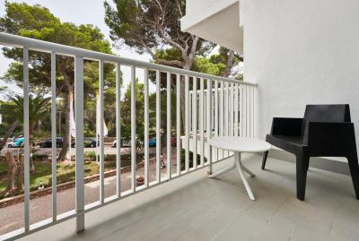 Other Globales Cala Blanca Photo