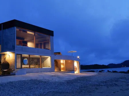 Denpaku the Beachfront Mijora