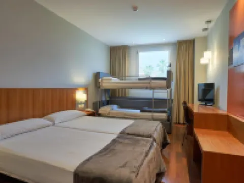 โรงแรม AG เอ็กซ์เพรส แอลเช โรงแรมในเอลเช