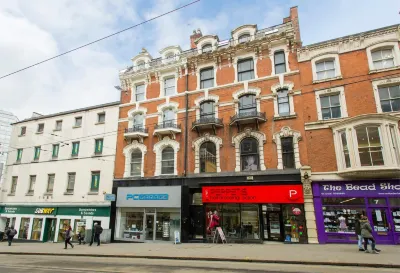 City Centre Modern 1Bedroom Apartments with New Wifi and Very Close to Tram