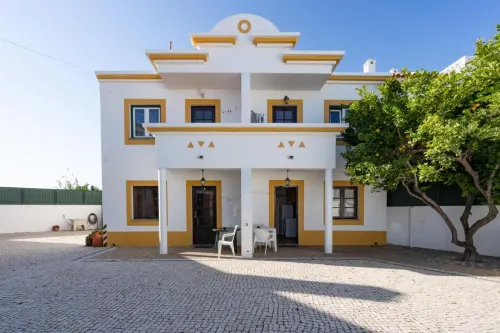 Apartamentos Patio Victoria by Umbral - Homestay