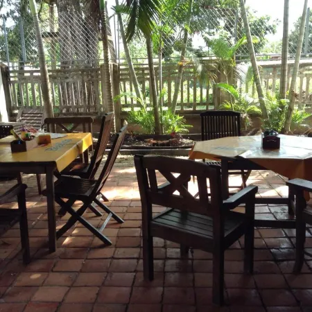 Thakhek Travel Lodge