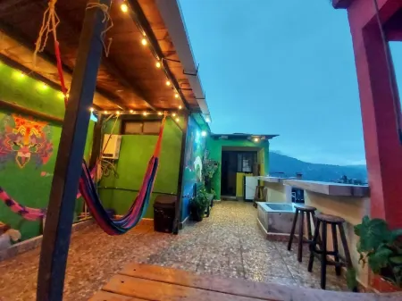 Hostal El Alebrije Отели рядом с достопримечательностью «Rancho El Reencuentro»
