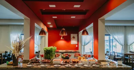 Paraty Hotel Fazenda & Spa Отели в г. Ibiuna