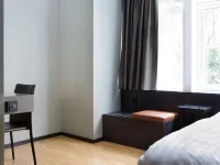 Comfort Hotel Xpress Stockholm Central Hotels near Vartahamnen