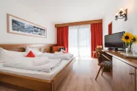 Smart Hotel Firn Hotels in Schlanders