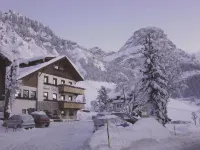 Pension Pcei Hotels near Cascate del Pisciadu