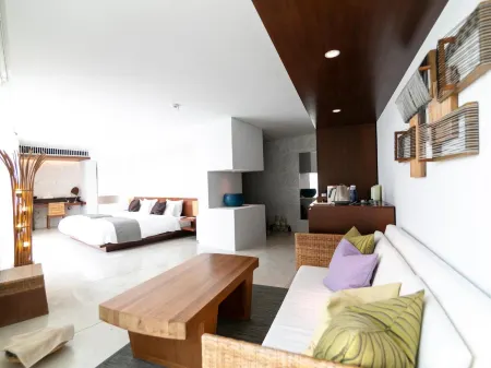 Jusandi Отели рядом с достопримечательностью «Йонехара- Бич»