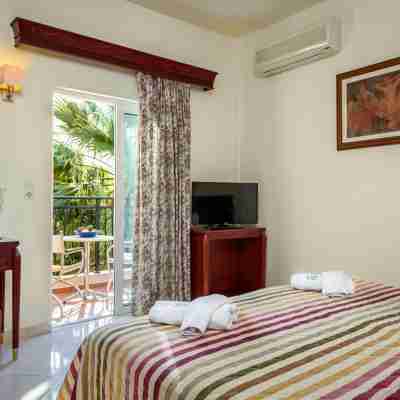 Lito Beach Hotel Rooms