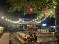 Revolution Hostel Pai Hotels near The Land Split