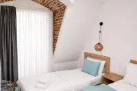 Citadel 360 Suites & Spa - موقف سيارات