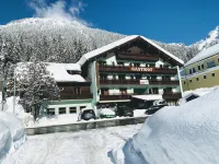 T3 Gasthof Spullersee Hotels in Klosterle