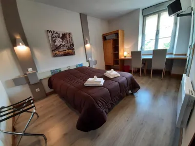 Hôtel de La Vallée Hotels in Ornans