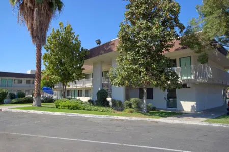 Motel 6 Porterville, CA