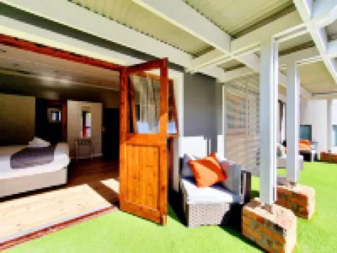 ツー ファット アウルズ ゲストハウス ジョージのホテル