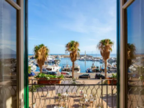 Solemar Sicilia - Casa Porto Bagnera Hotels in Porticello