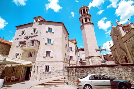 Benjamin Hotel Отели рядом с Аэропорт Сплит