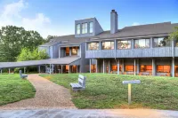 Unicoi State Park & Lodge فنادق في هيلين