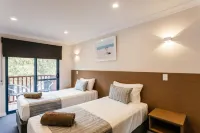 Dolphin Lodge Albany - Self Contained Apartments at Middleton Beach Hotels in Middleton Beach