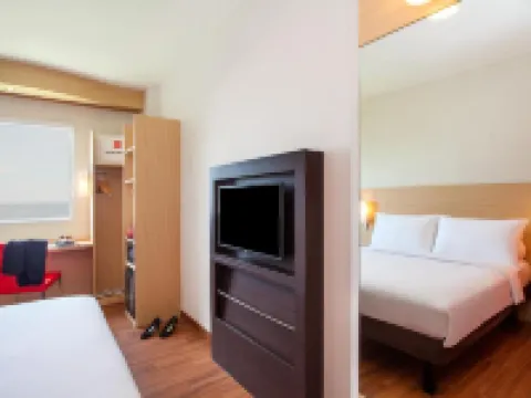 Ibis Manado City Center Boulevard Hotels in Manado