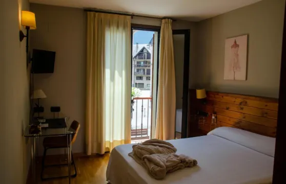 阿爾巴雷斯酒店