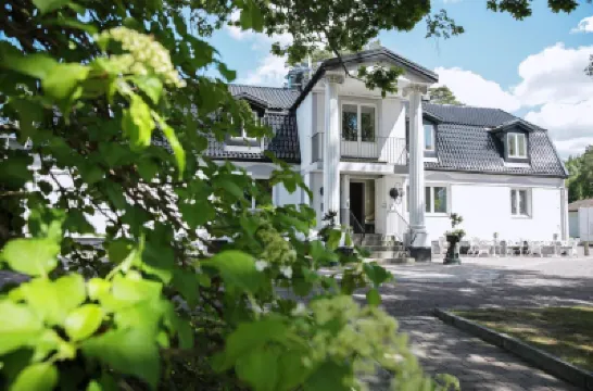 Hällsnäs Hotell & Restaurang Hotels in der Nähe von Flughafen Göteborg Landvetter