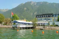 Hôtel du Port Hotels near LIPO