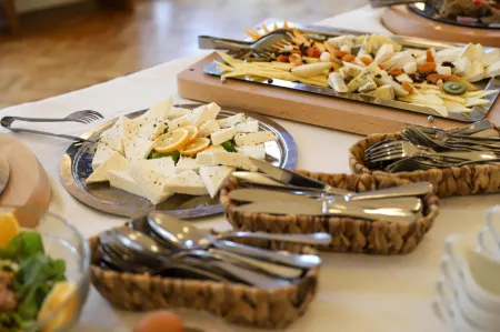 Palatul Brukenthal Avrig Отели в г. Avrig