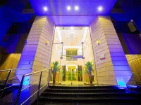 مبيت التحلية للشقق المخدومة Hotels near صيرفي ميجا مول