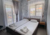 Niki Apartments