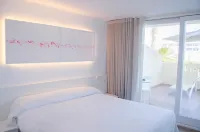 Hotel Moon Dreams Paraiso - Adults Recommended