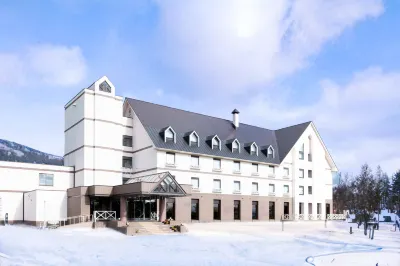 Edel Warme Отели рядом с достопримечательностью «Frano Elementary School»
