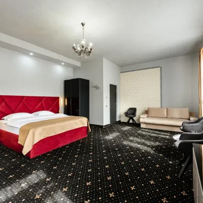 Palace Bulevard Inn Hotels near Hotel Continental