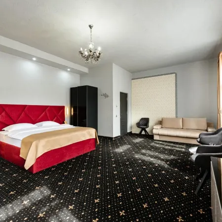 Palace Bulevard Inn Отели рядом с достопримечательностью «Центр города»