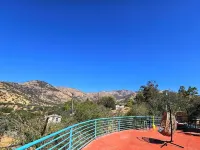 Sequoia Village - Mountain view