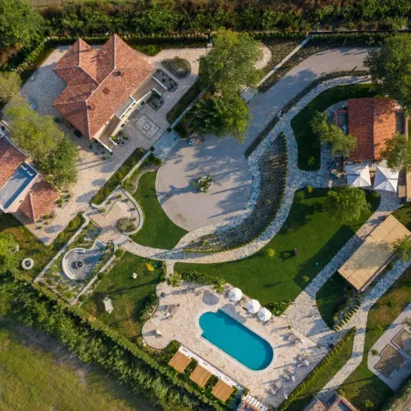 Zigo's Hotel
