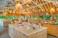 Kudafushi Resort & Spa - All Inclusive - breakfast