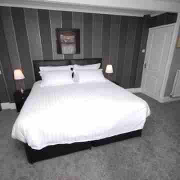 The Avenue Rooms