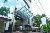 Maurya Rajadhani Hotel dekat Japanese koi kuttys aqua
